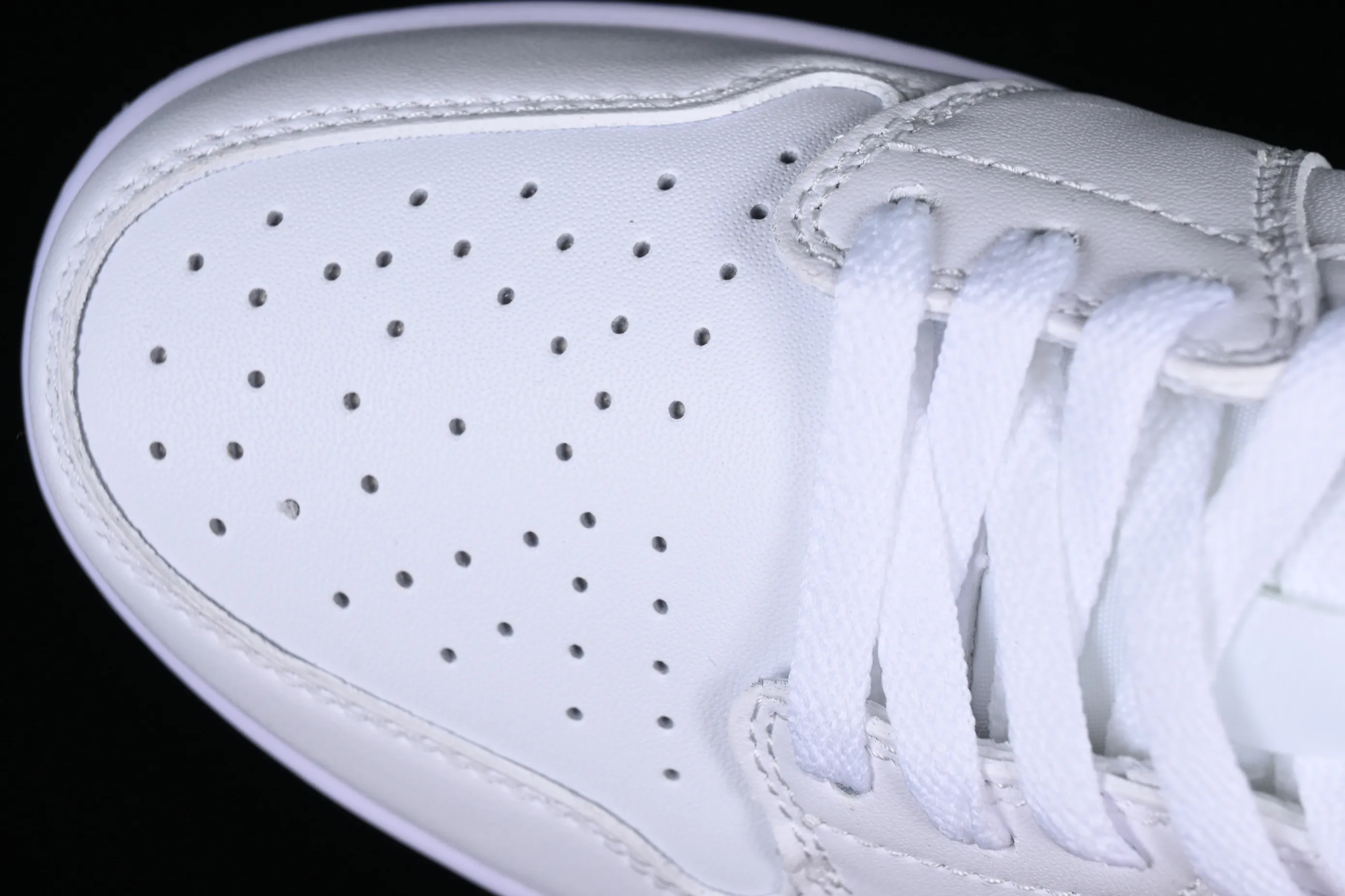 All categories Air Jordan Jordan series basketball shoes Air Jordan 1 Low Z version Air Jordan 1 Low OG "Shattered Backboard" AJ1 Joe 1 customized version white buckle shredded low-top basketball shoes CZ0790-100